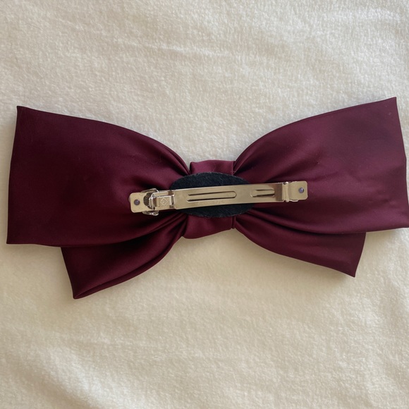 Free People Large Deep Red Bow Clip - Picture 2 of 7